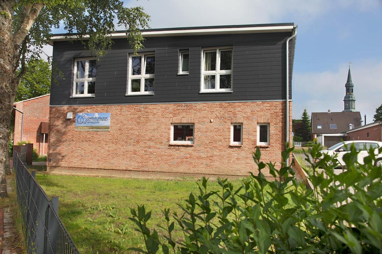 Sportpension "Seminarhaus An Der Eider" เทินนิง ภายนอก รูปภาพ